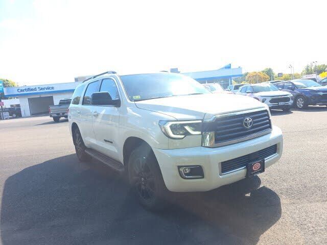 2019 TOYOTA Sequoia