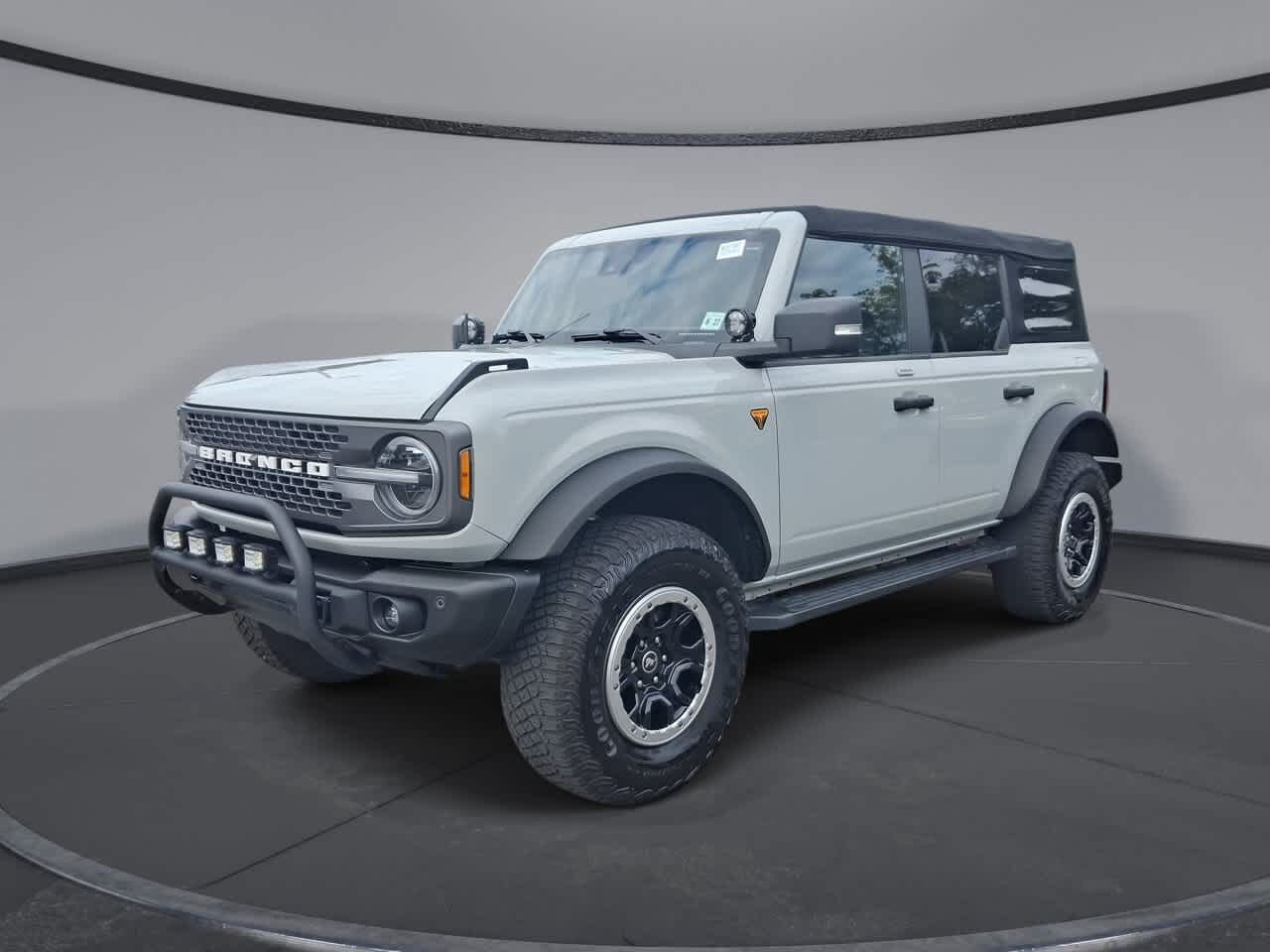 2022 FORD Bronco