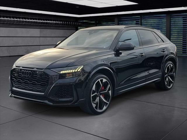 2022 AUDI RS Q8
