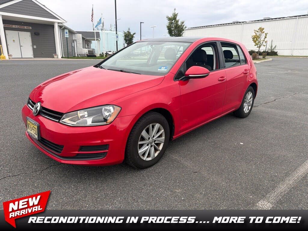 2016 VOLKSWAGEN Golf