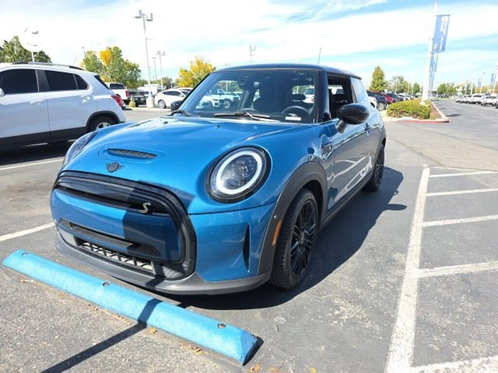 2023 MINI Hardtop