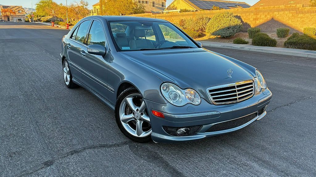 2005 MERCEDES-BENZ C-Class