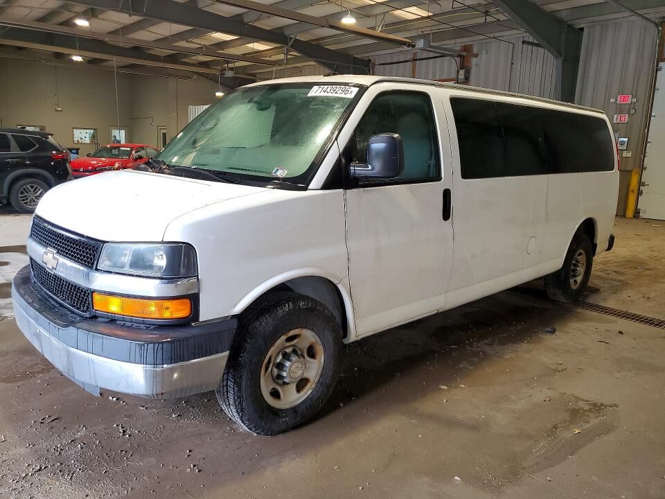 2015 CHEVROLET Express