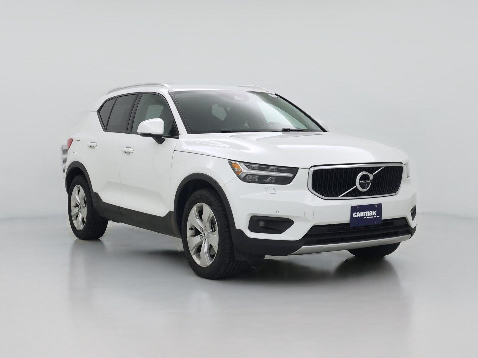2021 VOLVO XC40