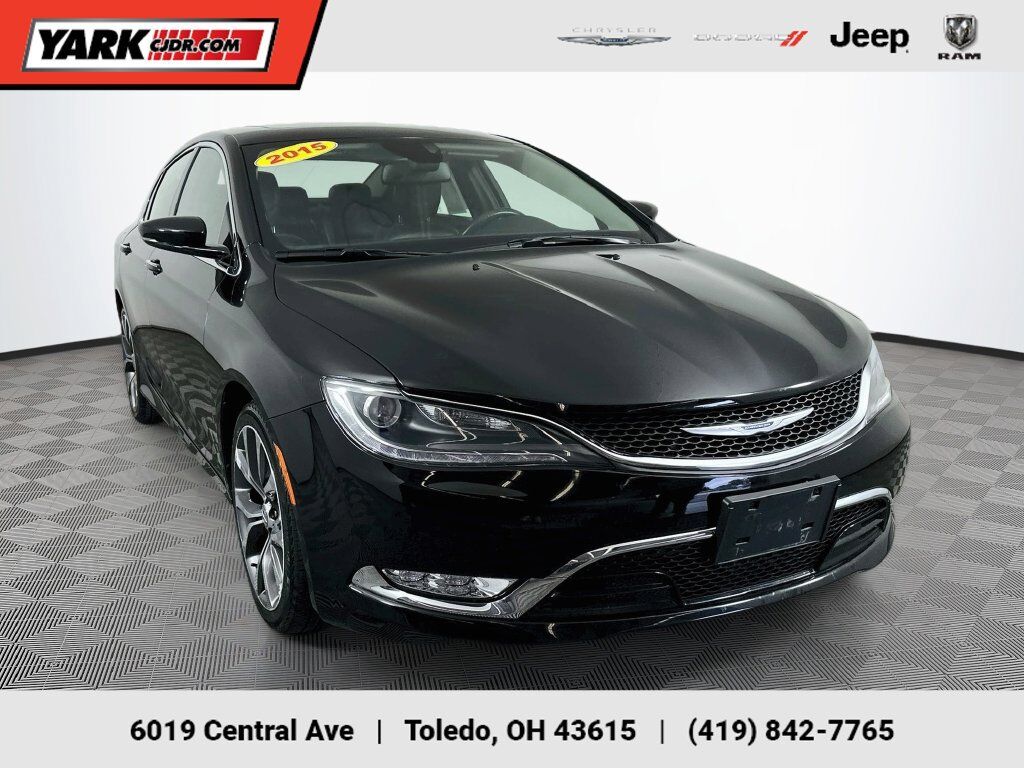 2015 CHRYSLER 200