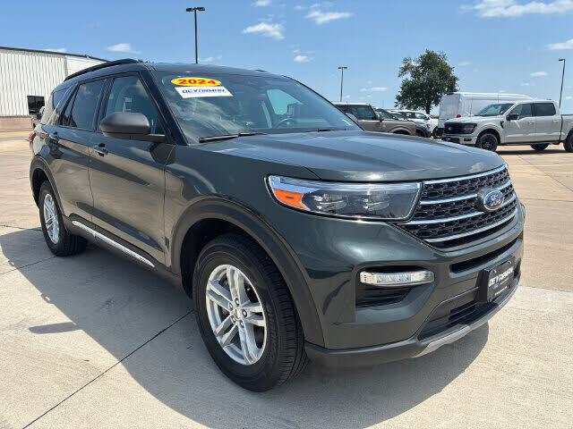 2024 FORD Explorer
