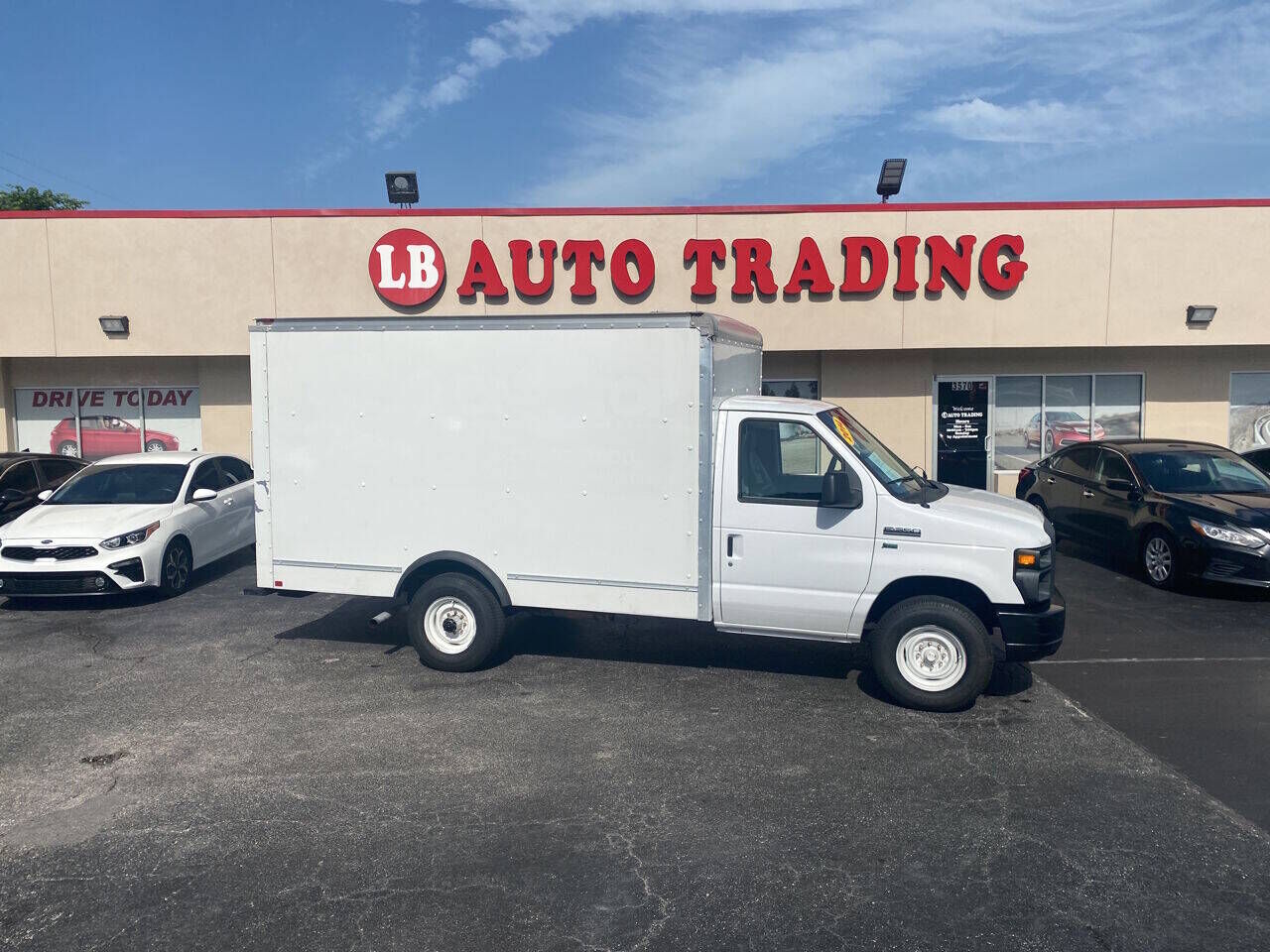 2014 FORD E-350