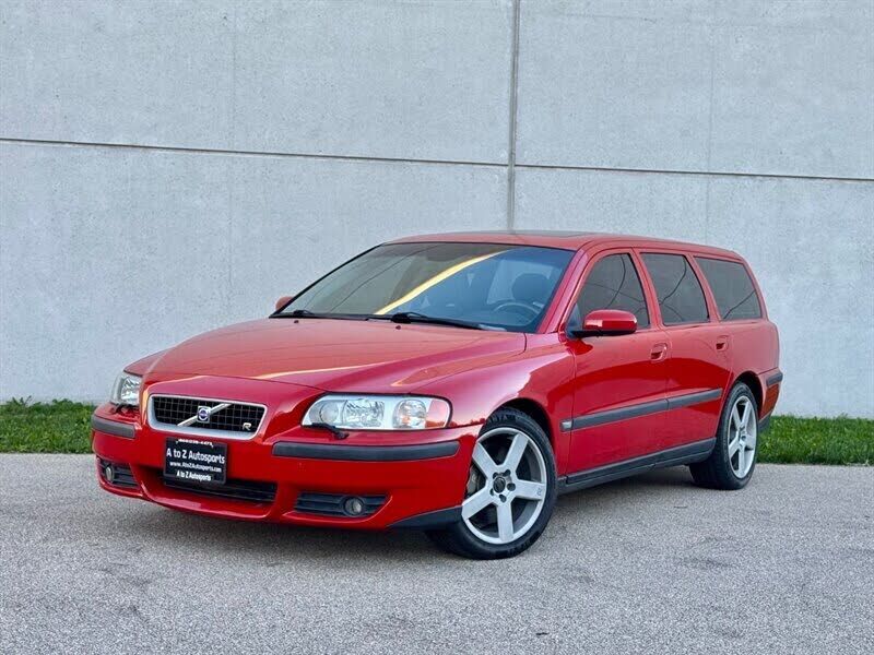 2004 VOLVO V70
