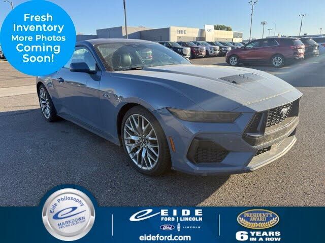 2025 FORD Mustang