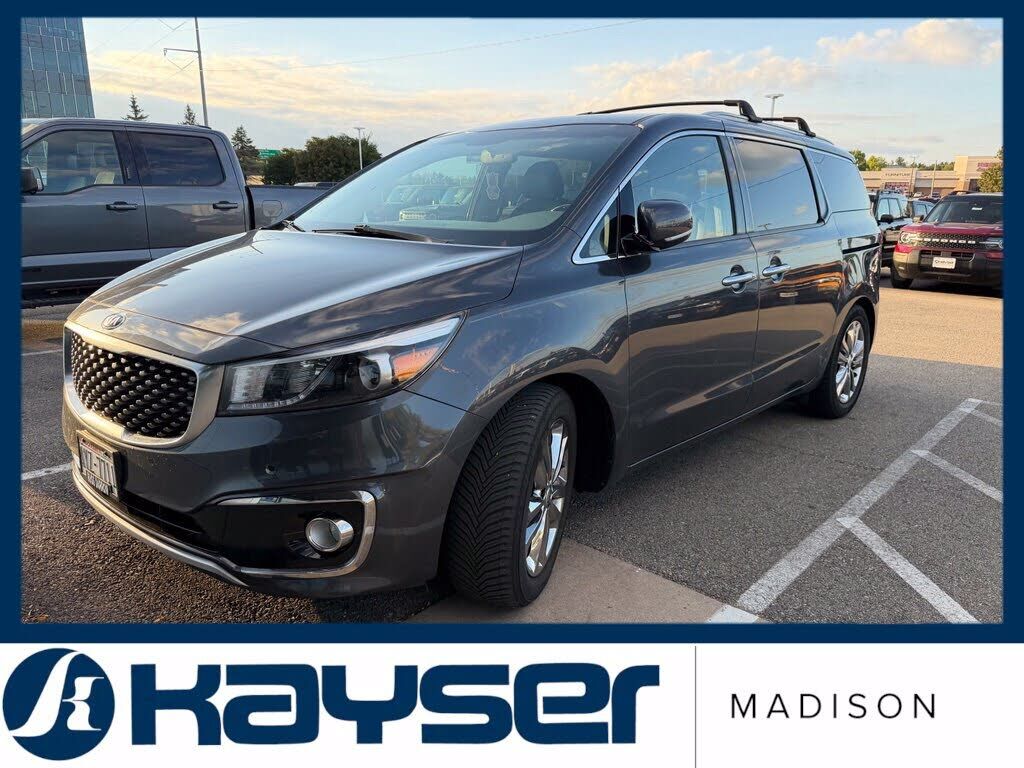 2016 KIA Sedona