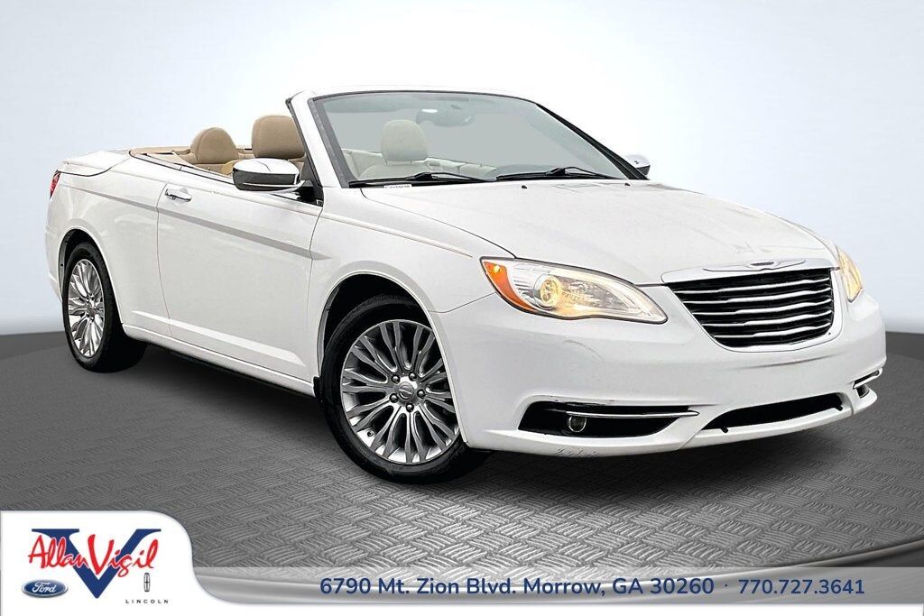 2013 CHRYSLER 200