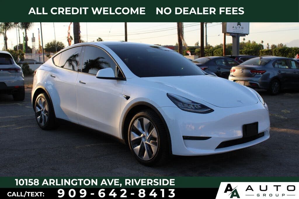 2020 TESLA Model Y
