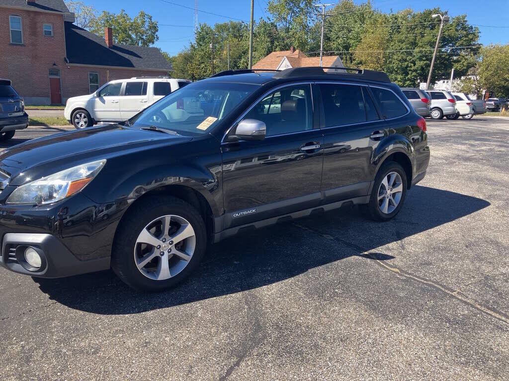 2013 SUBARU Outback