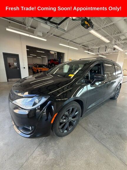 2019 CHRYSLER Pacifica
