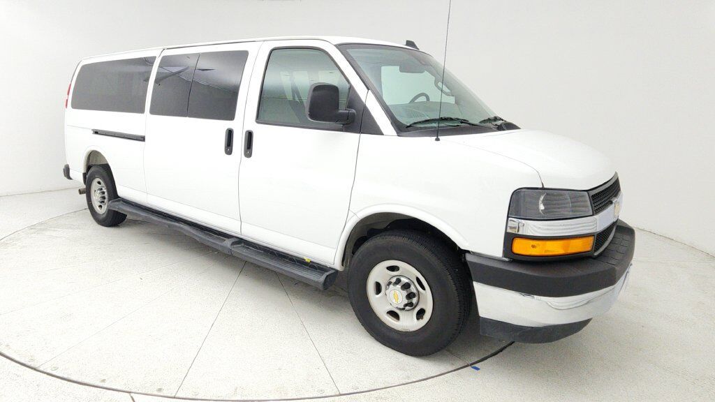2025 CHEVROLET Express
