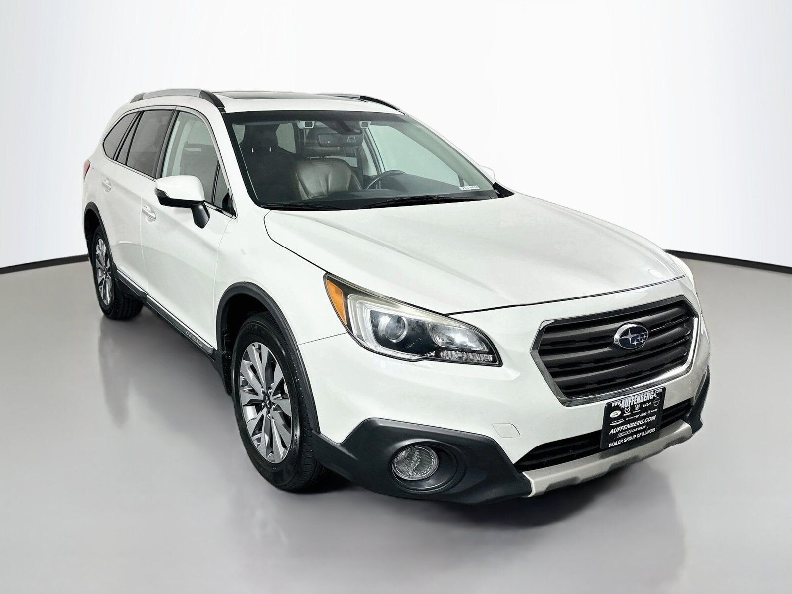 2017 SUBARU Outback