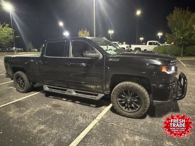 2017 CHEVROLET Silverado