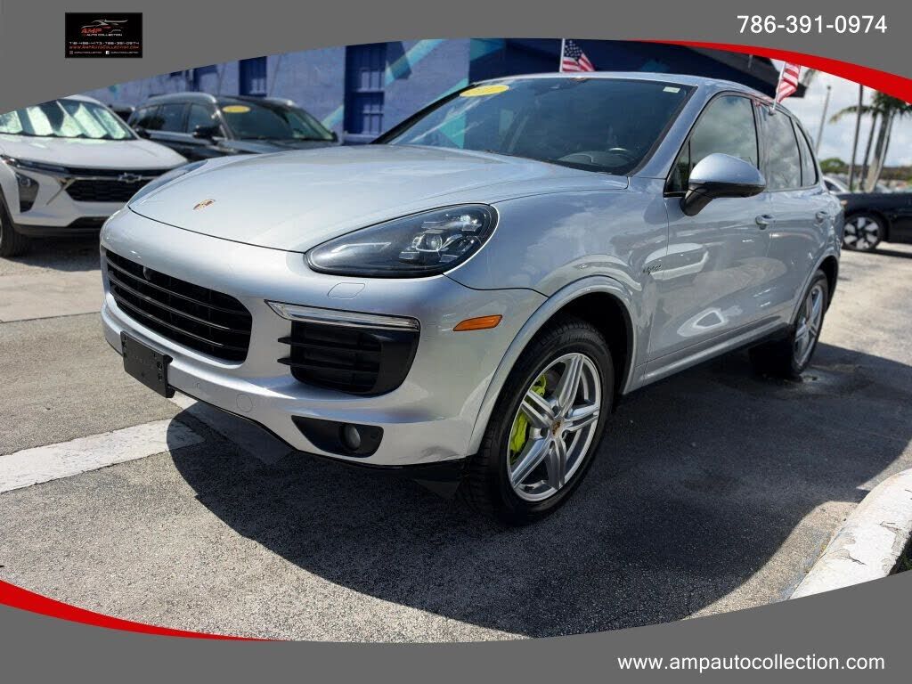 2017 PORSCHE Cayenne