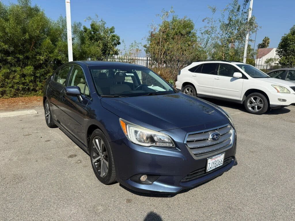 2015 SUBARU Legacy