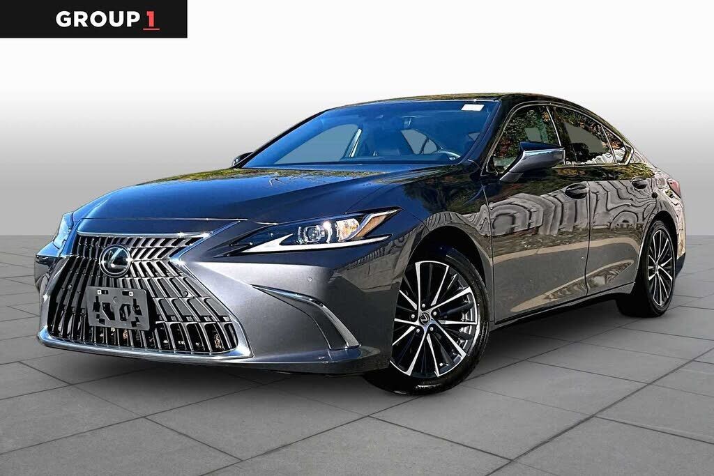 2022 LEXUS ES