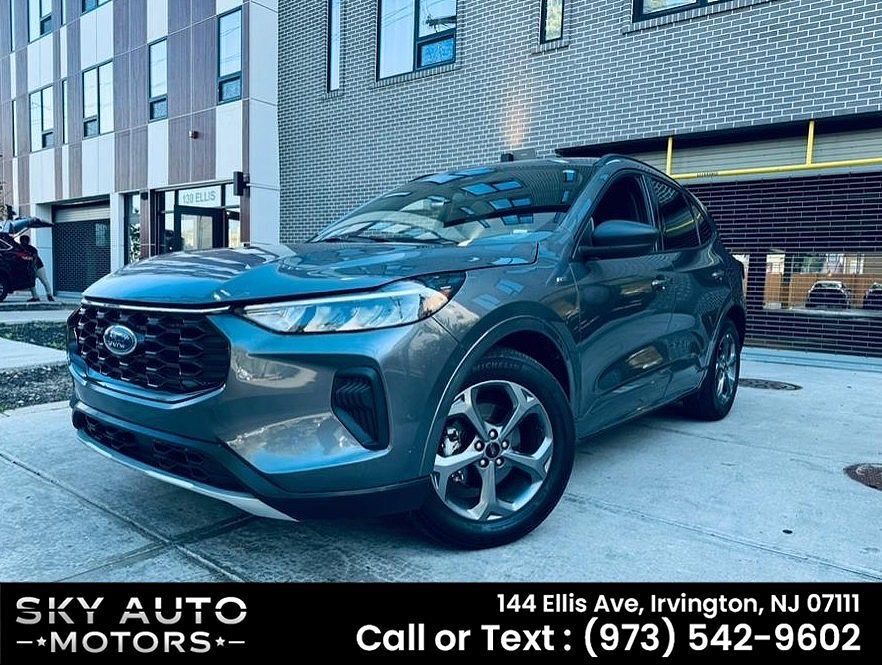 2023 FORD Escape