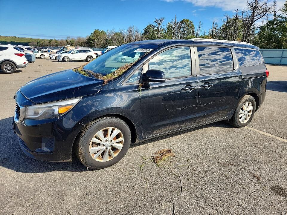 2016 KIA Sedona