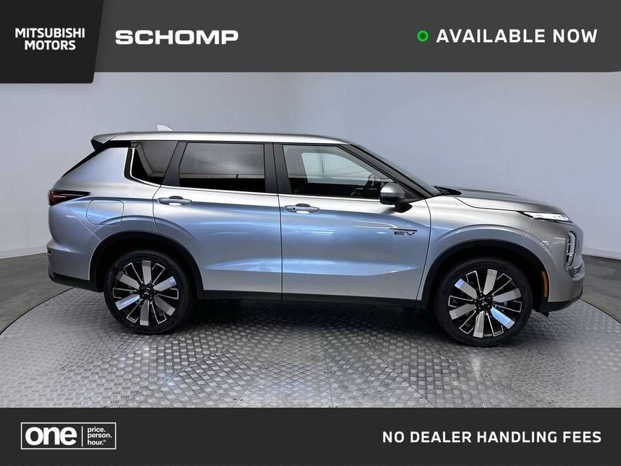 2026 MITSUBISHI Outlander