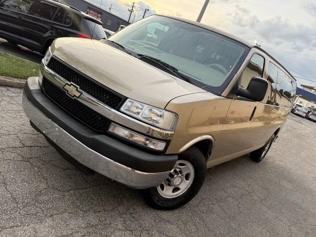 2011 CHEVROLET Express