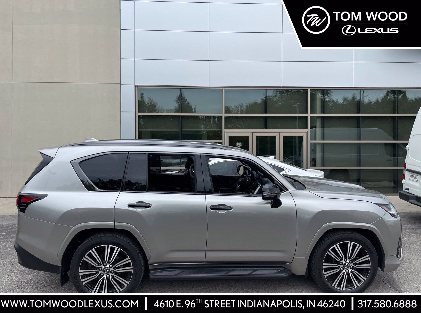 2025 LEXUS LX