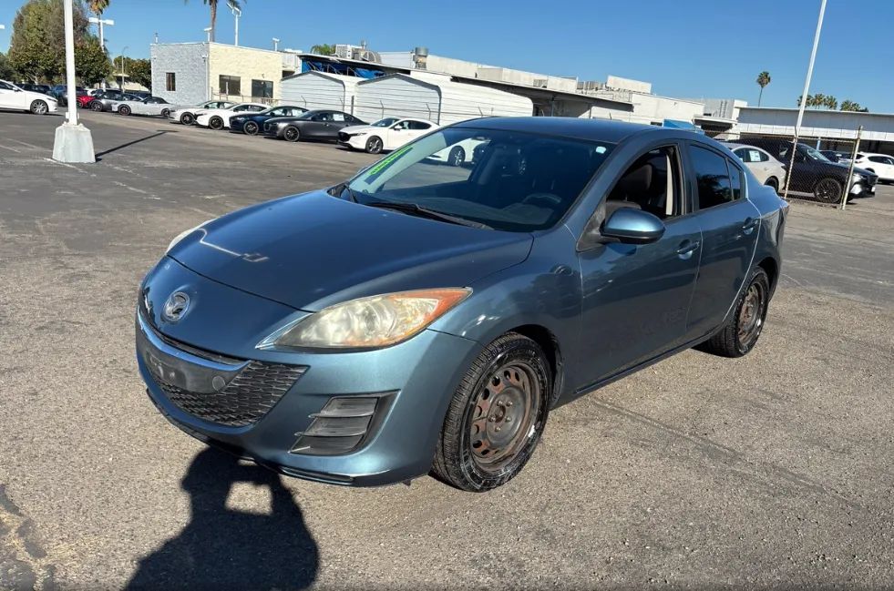 2010 MAZDA Mazda3