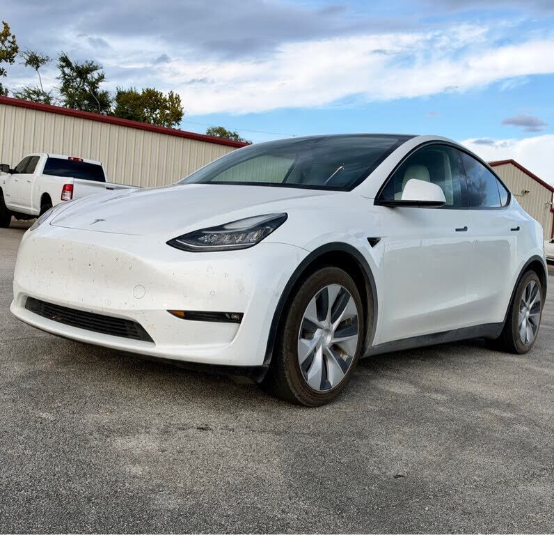 2021 TESLA Model Y