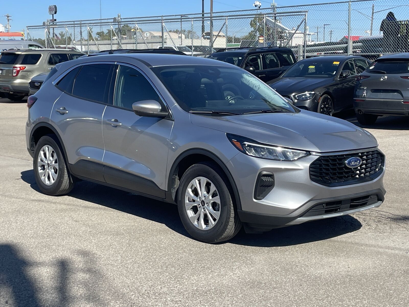 2023 FORD Escape