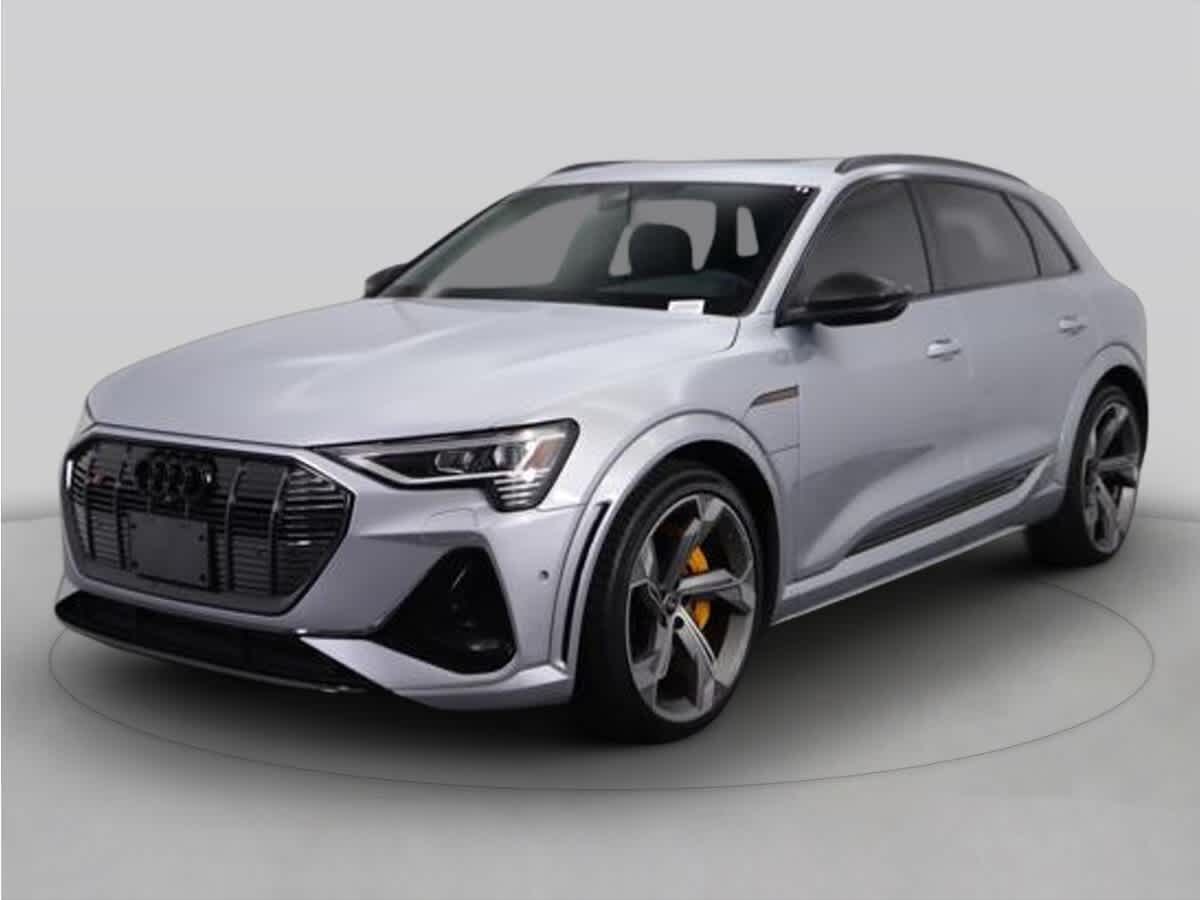 2022 AUDI e-tron