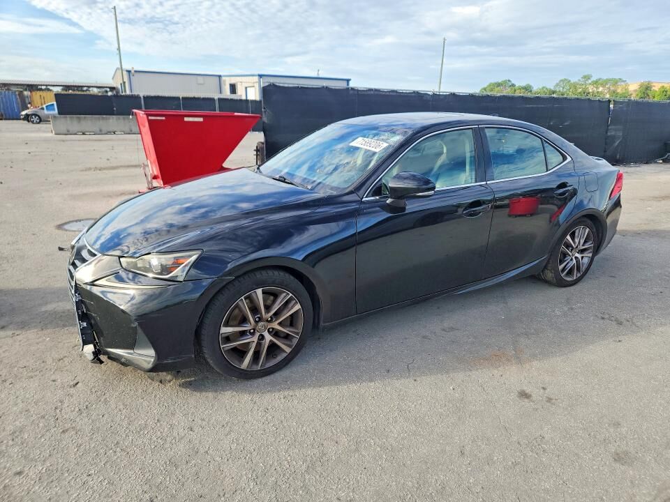 2018 LEXUS IS