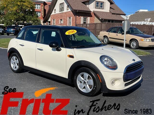 2016 MINI Cooper