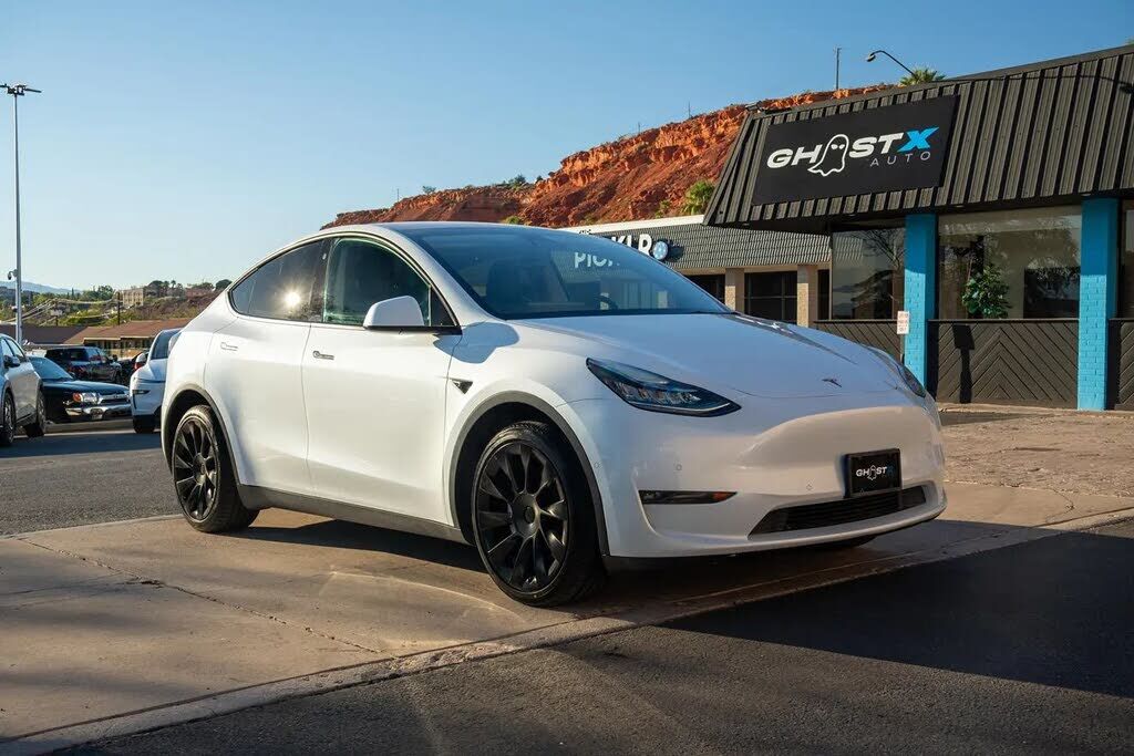 2021 TESLA Model Y