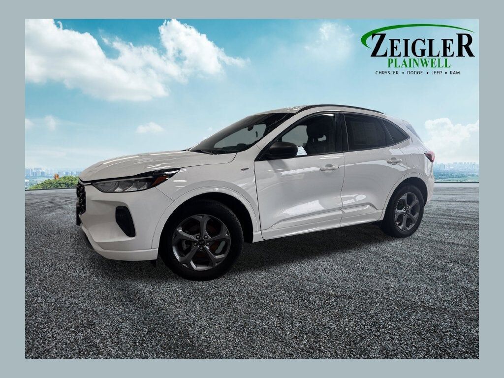2023 FORD Escape