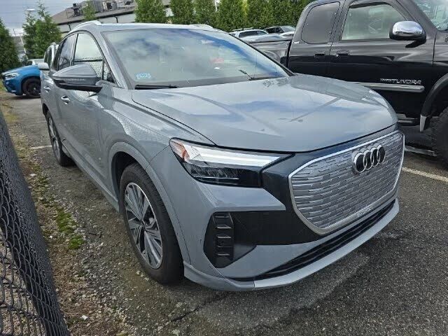 2023 AUDI Q4