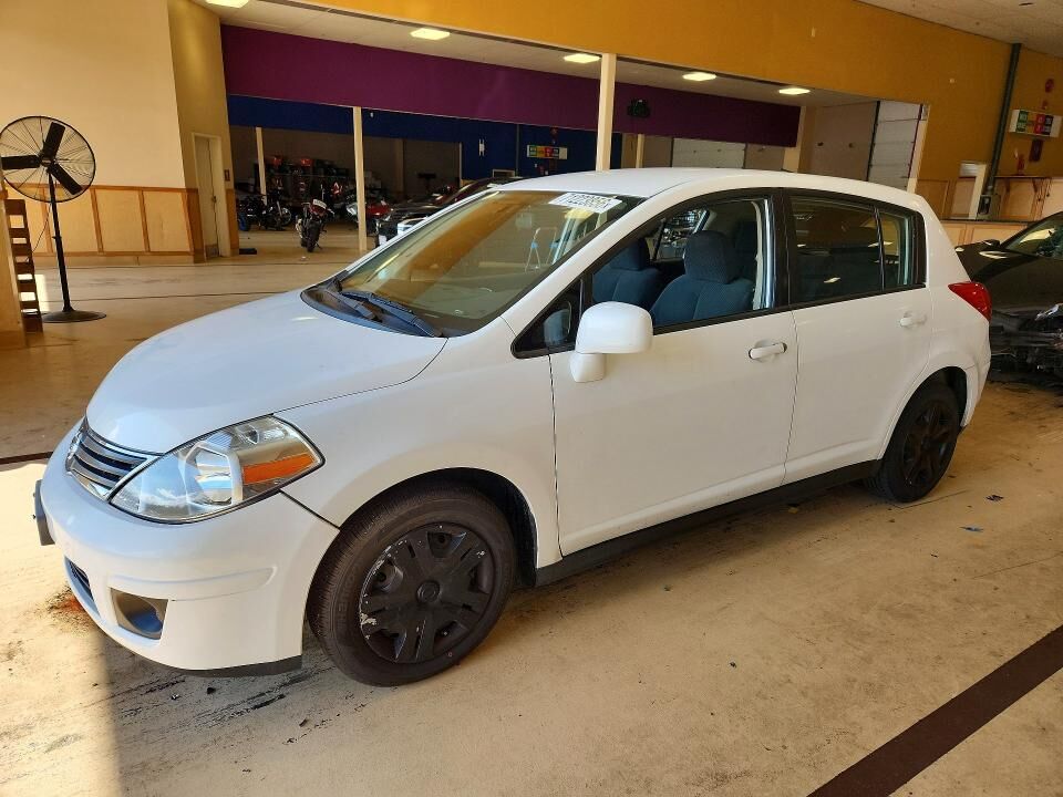 2012 NISSAN Versa
