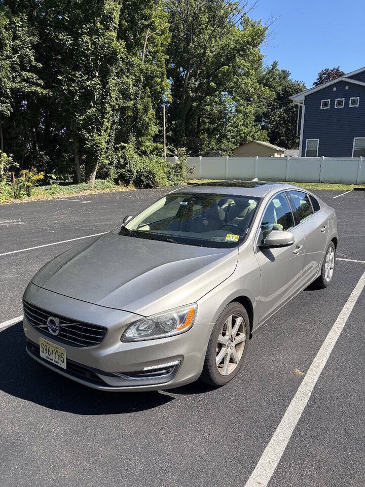 2016 VOLVO S60