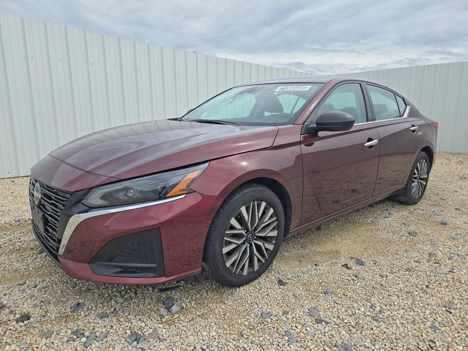 2025 NISSAN Altima