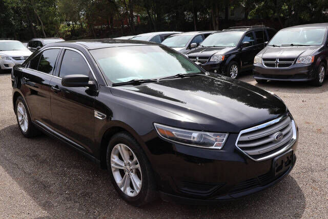 2016 FORD Taurus