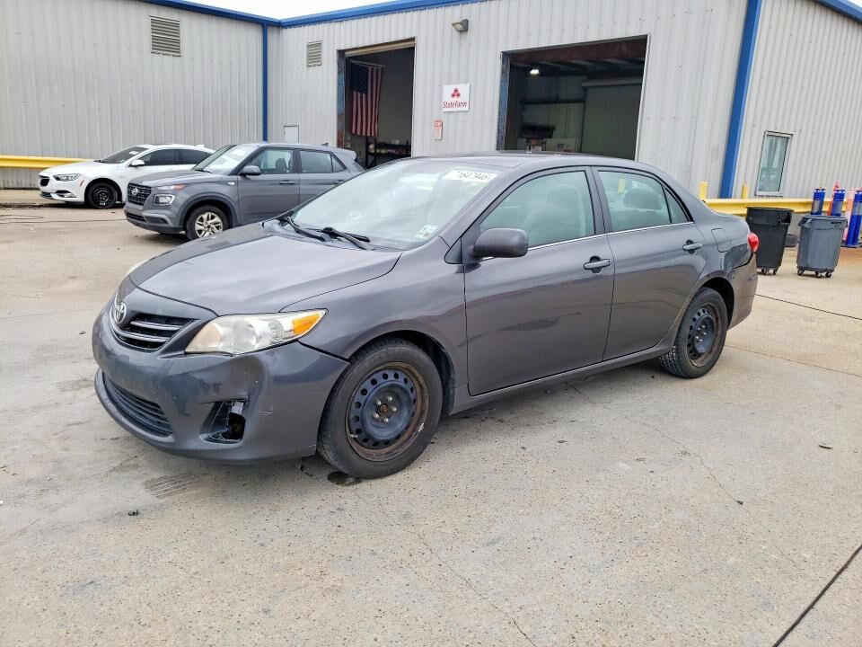 2013 TOYOTA Corolla
