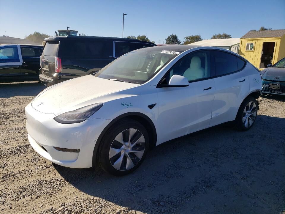 2022 TESLA Model Y