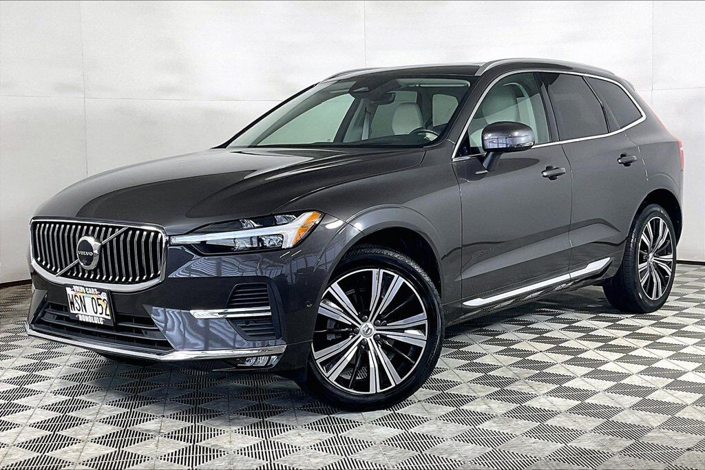 2022 VOLVO XC60