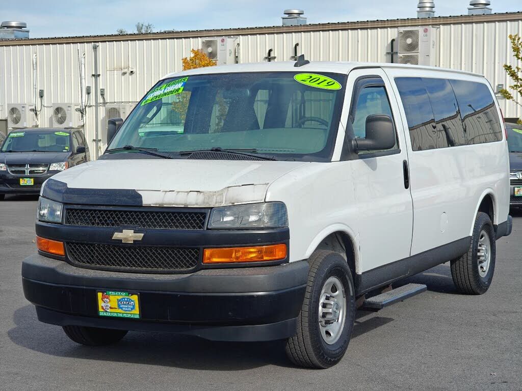 2019 CHEVROLET Express