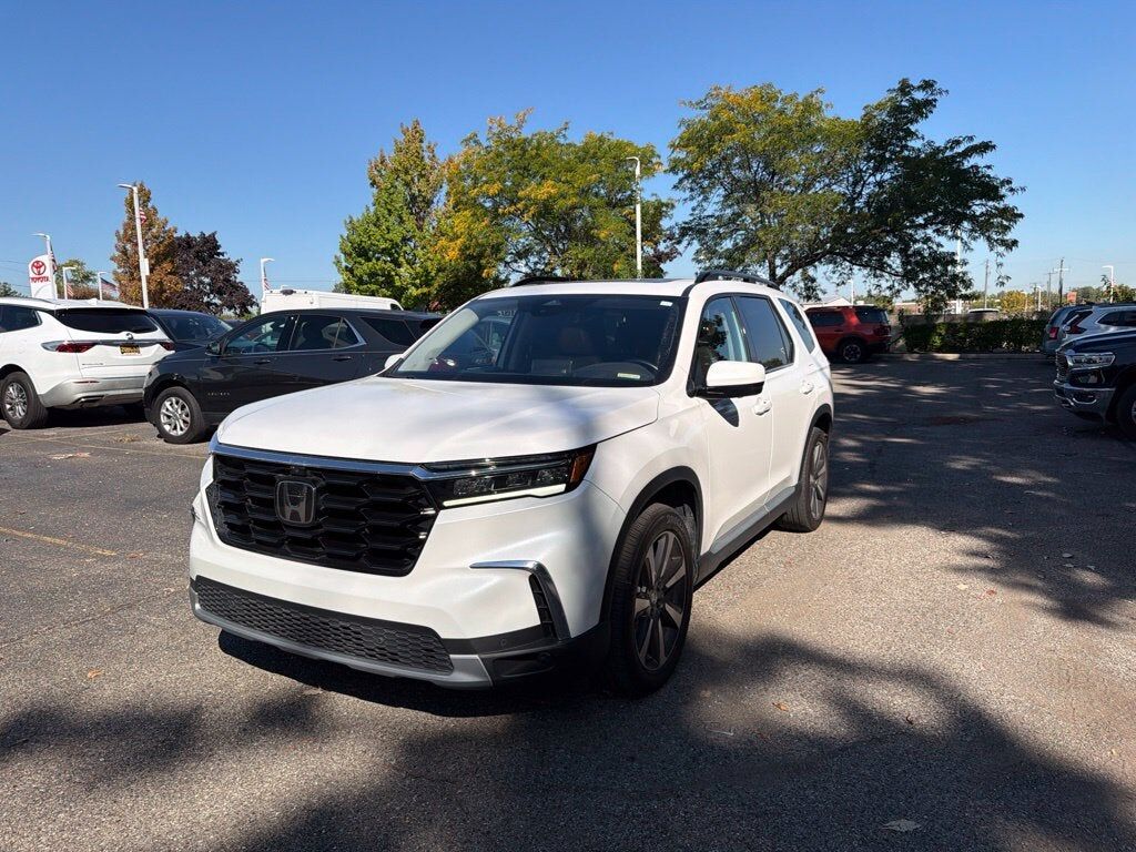 2025 HONDA Pilot