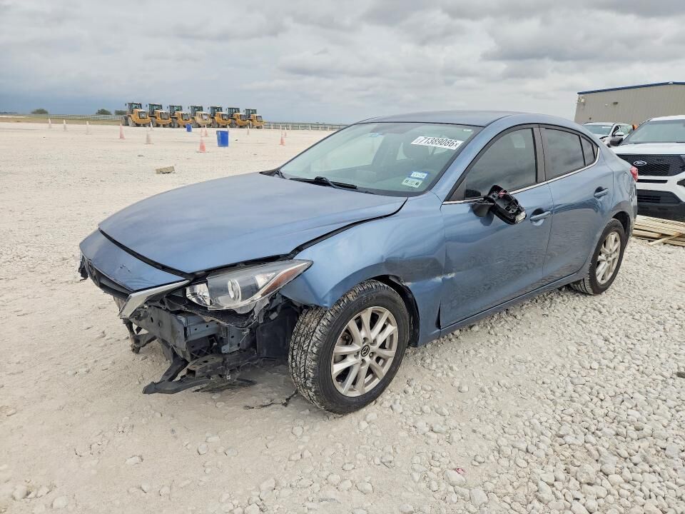 2015 MAZDA Mazda3
