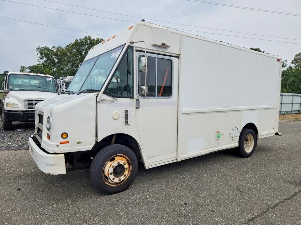 2001 FREIGHTLINER MT 45 Chassis