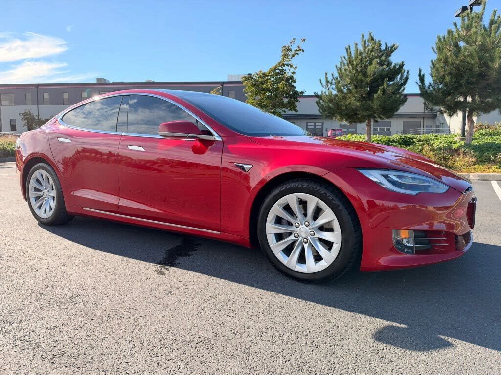 2018 TESLA Model S